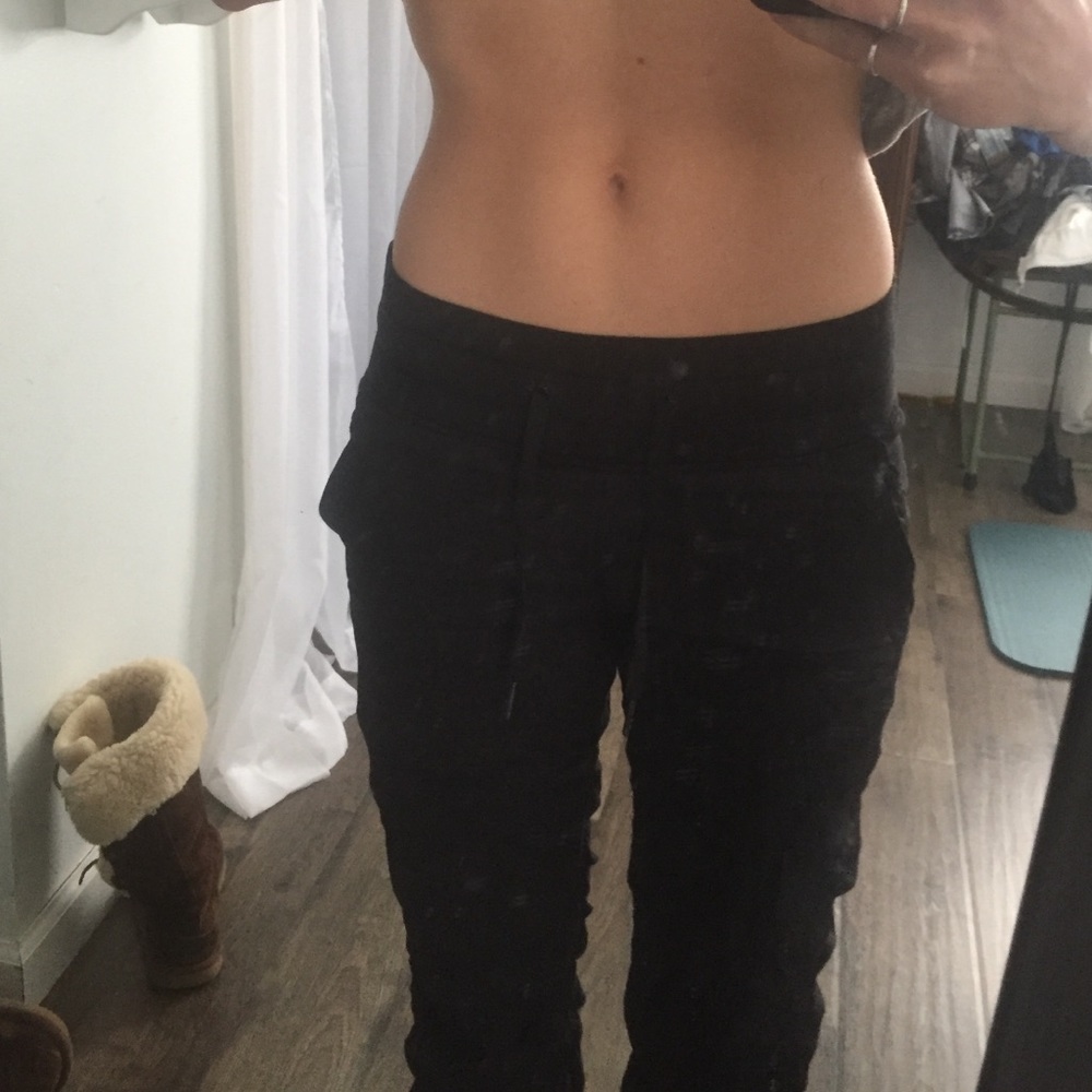 Lululemon yoga pants/joggers!